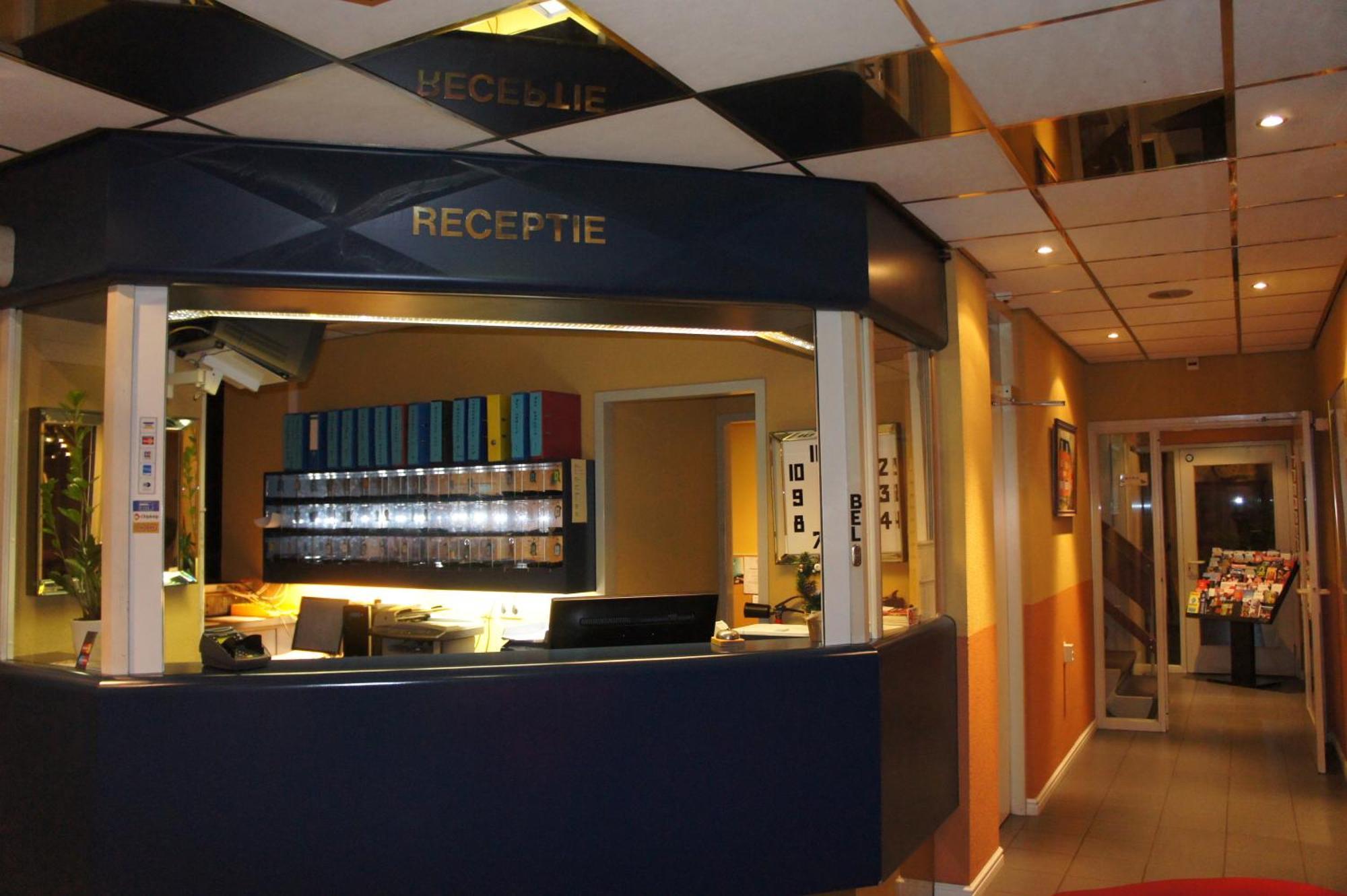 Hotel Zwanenburg Amsterdam Airport מראה חיצוני תמונה