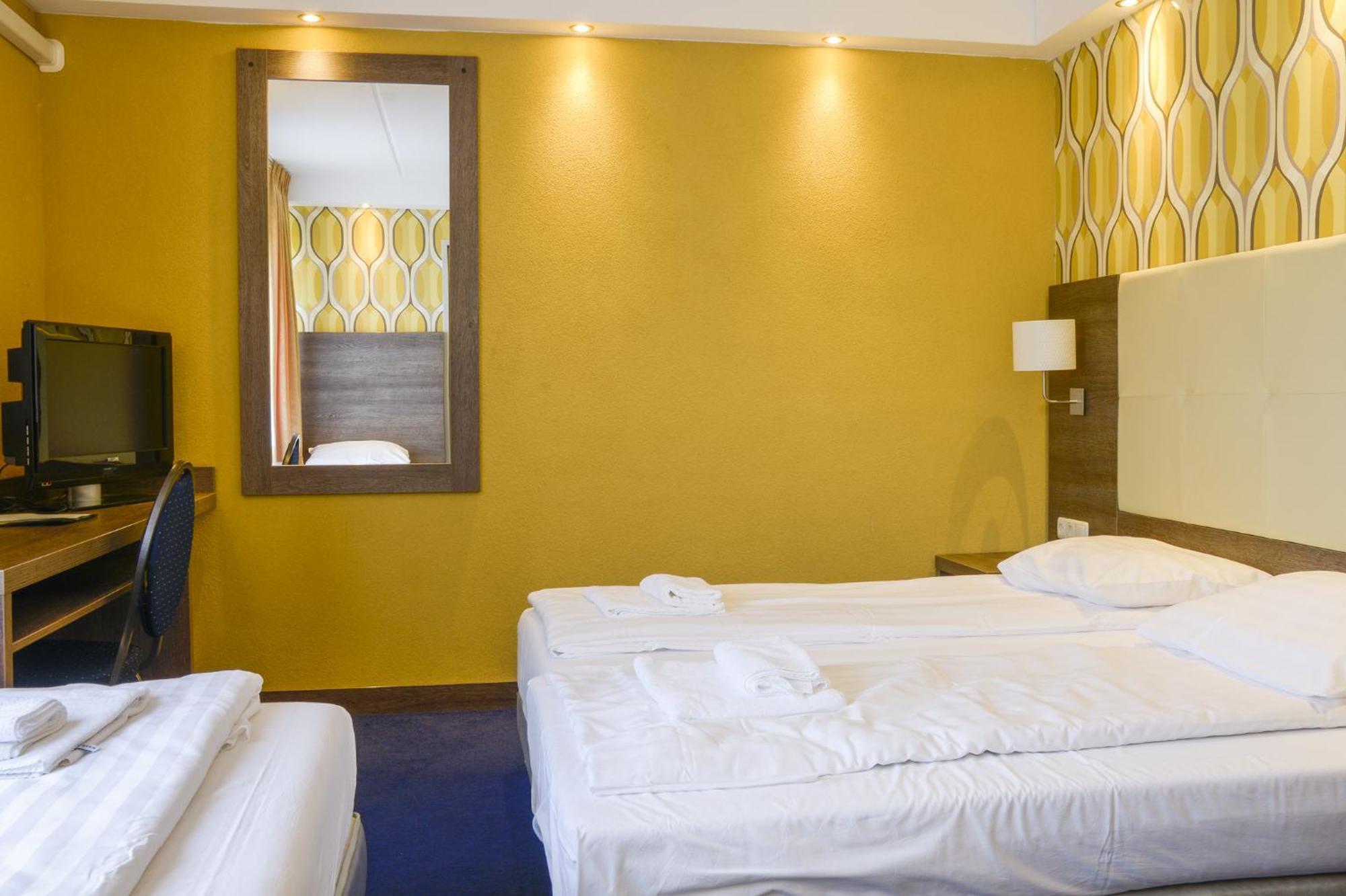 Hotel Zwanenburg Amsterdam Airport חדר תמונה
